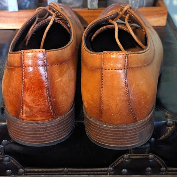 G.H. Bass & Co Men's Leather Ted Dress Shoes - Picture 4 of 7